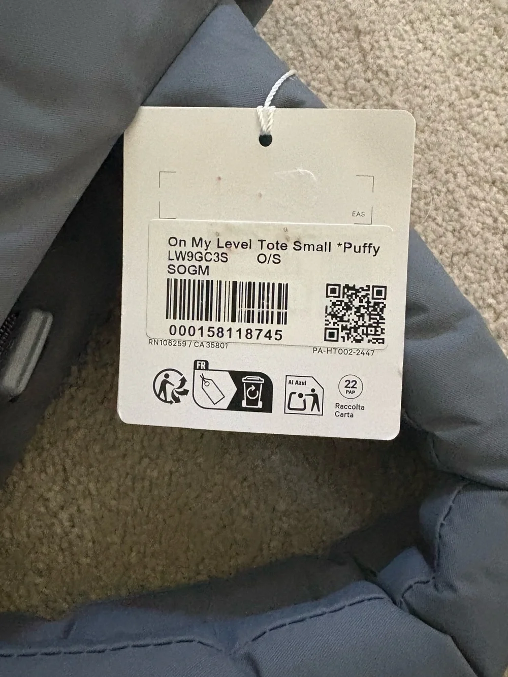 Lululemon. on my level tote small puffy 3L NWT SOGM